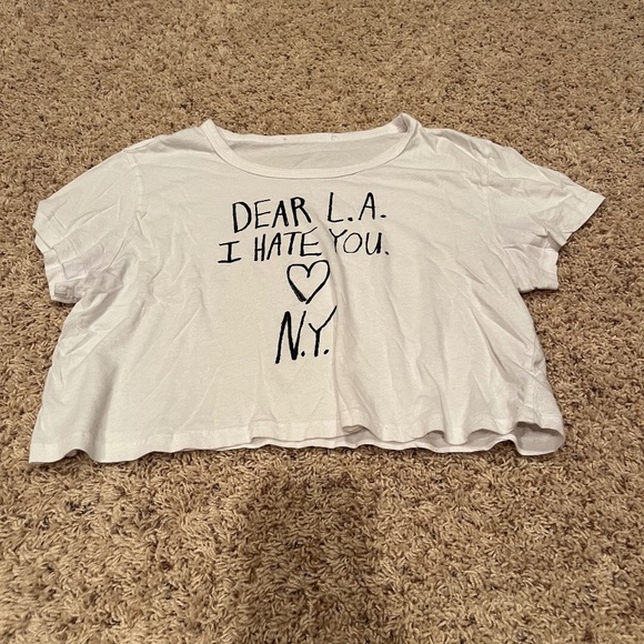 UO Truly Madly Deeply Graphic Crop Top - Picture 1 of 4